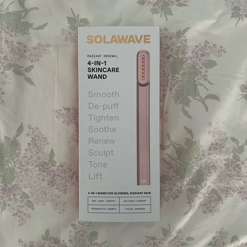 New Solawave Pink 4-in-1 Skincare Wand